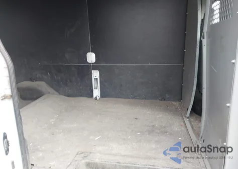 2017 Ford Transit-250 z USA, uszkodzony, nr VIN 1FTYR2CM7HKA70713